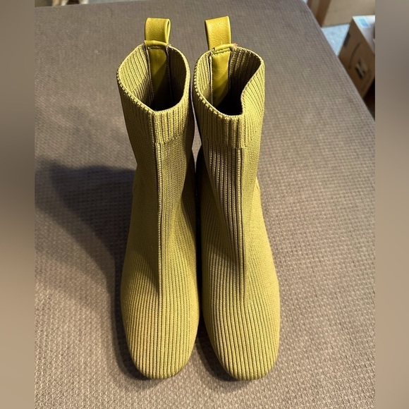 Joie Shoes - Joie Green Solid Color Knit Neely Stretch Booties EUC Worn Once Size 8